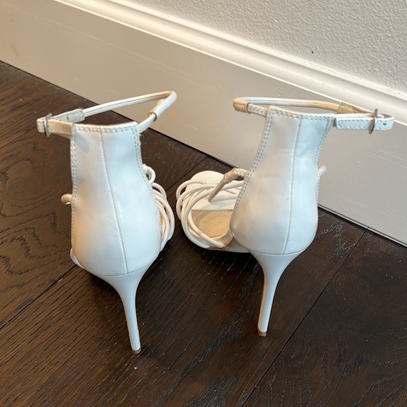 Steve Madden White Patent Satya Sandal Heels - Picture 4 of 5